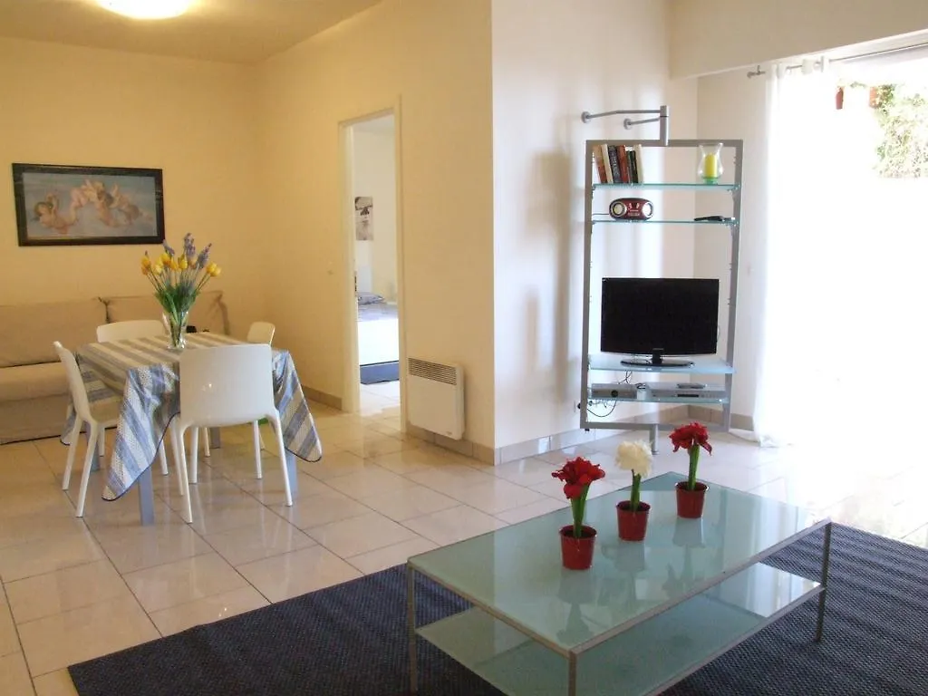 Appartement Au Chateau Vallaya Menton 0*,