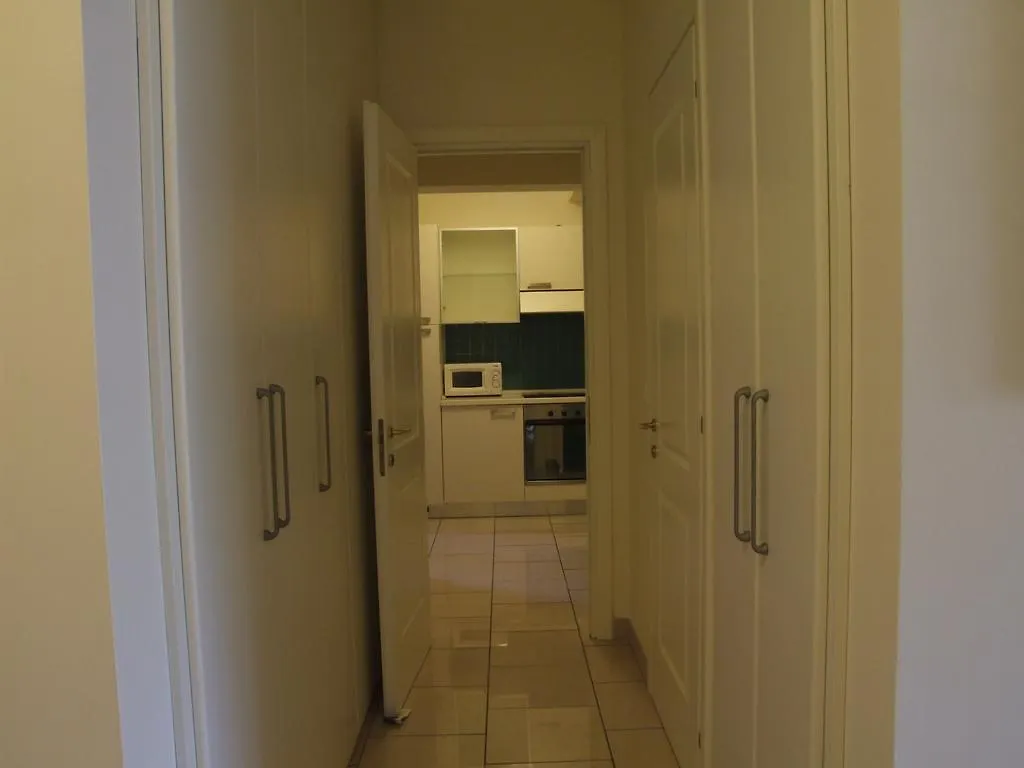 Appartement Au Chateau Vallaya Menton 0*,  France